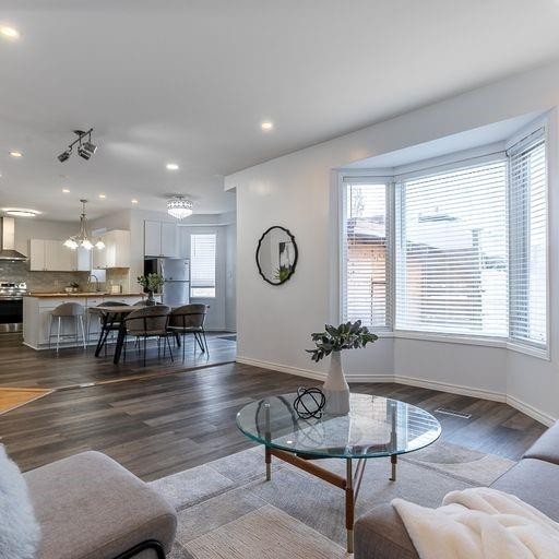 183 Valmont Crt
