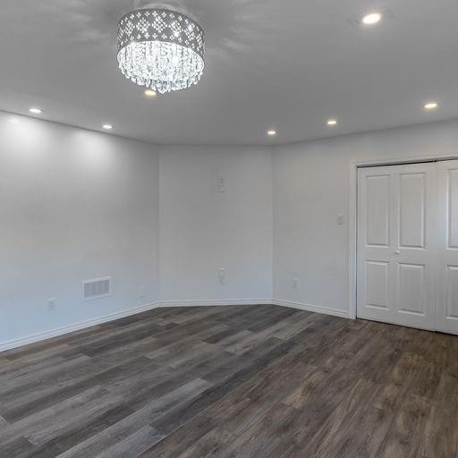 183 Valmont Crt