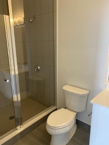 550 North Service Rd, #904