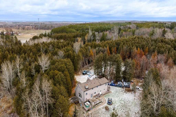 9773 10th Side Rd, Erin