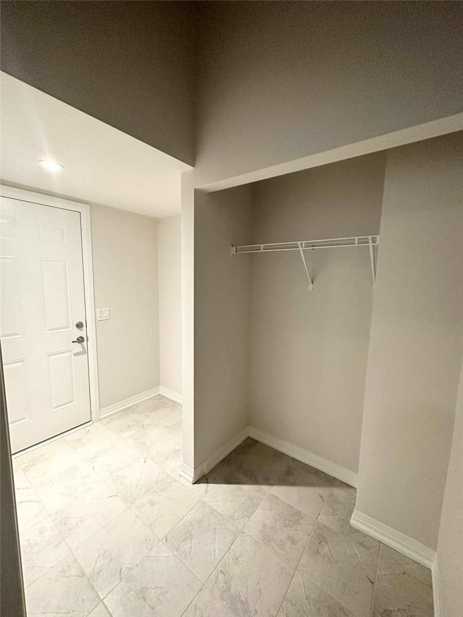 60 Yale Dr