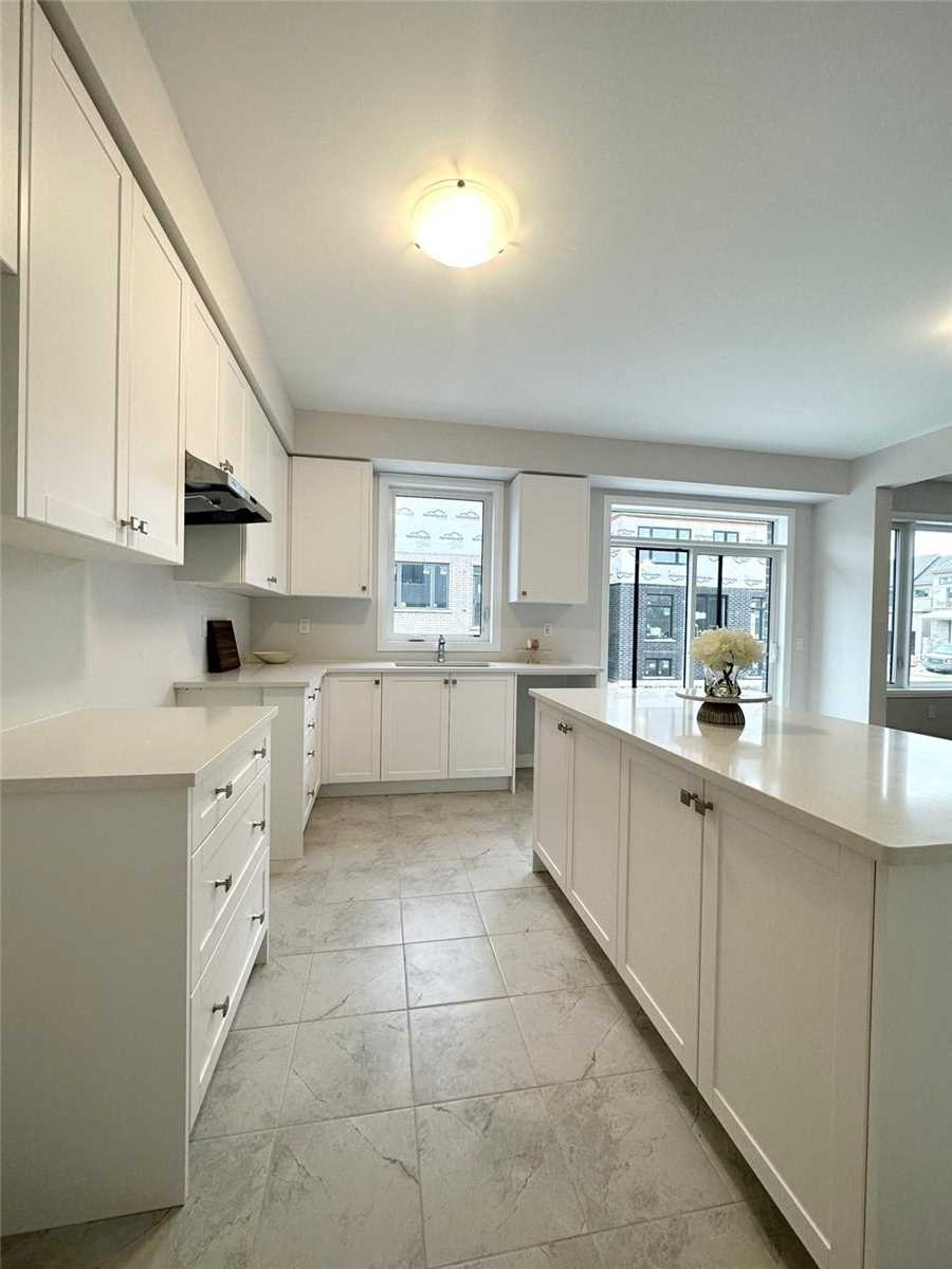 60 Yale Dr