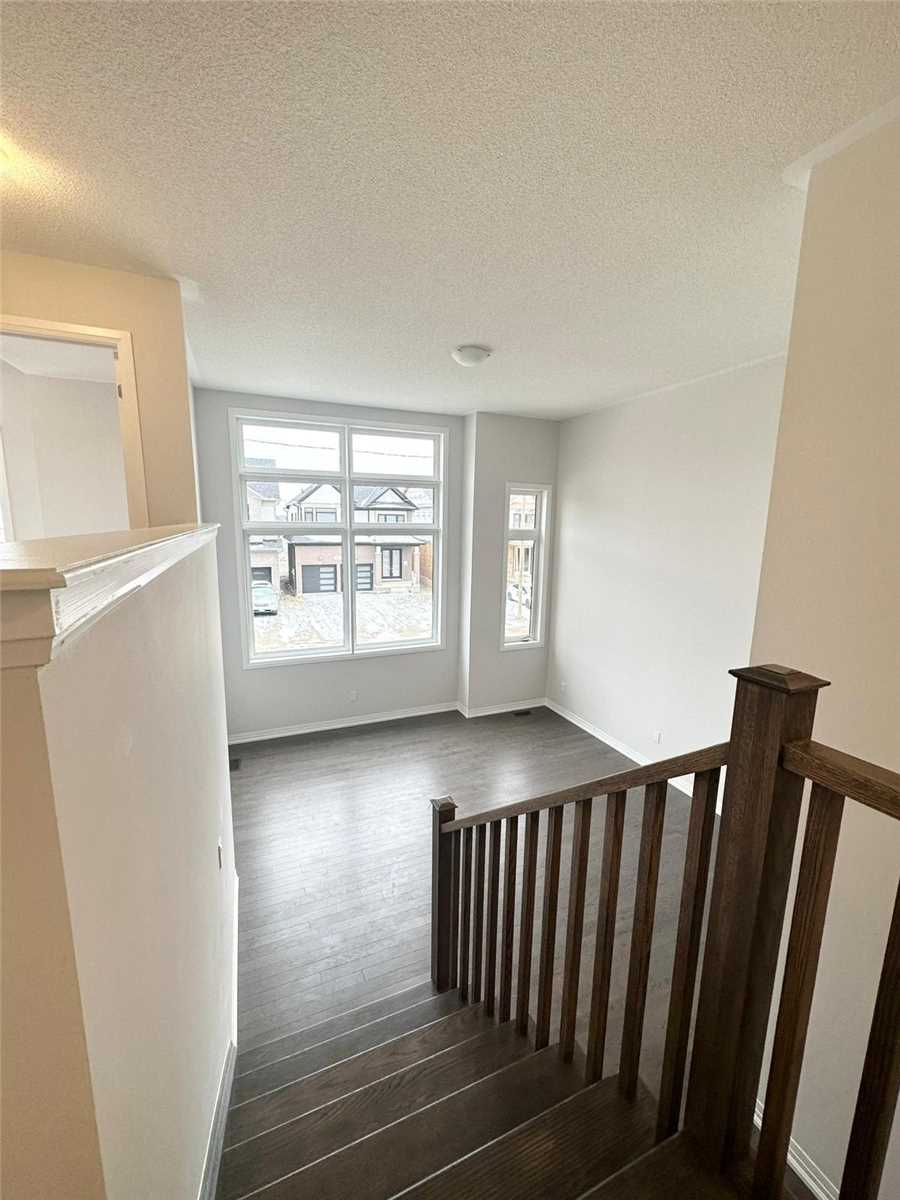60 Yale Dr