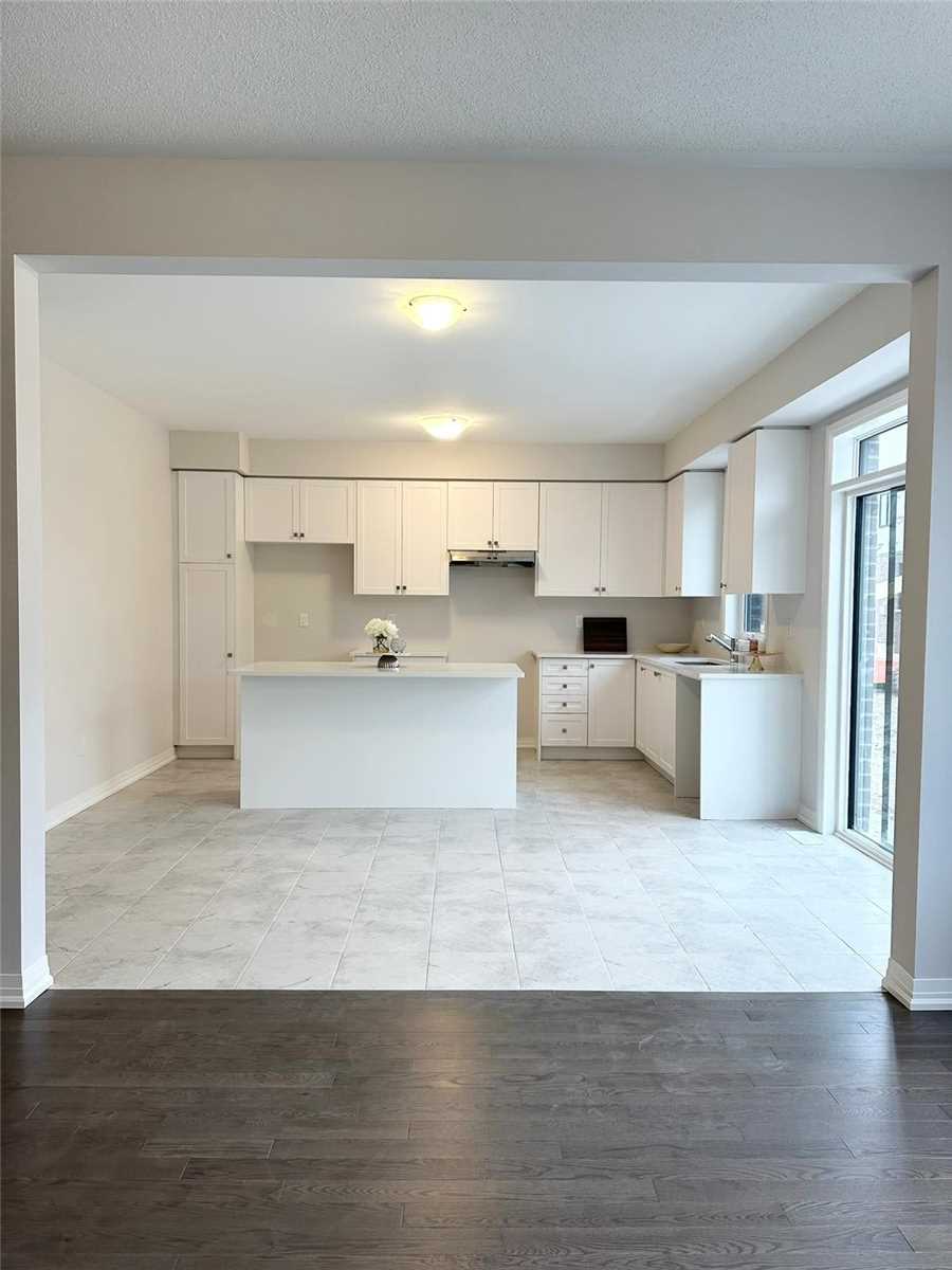 60 Yale Dr