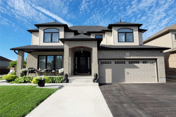 717 Normandy Dr, Woodstock