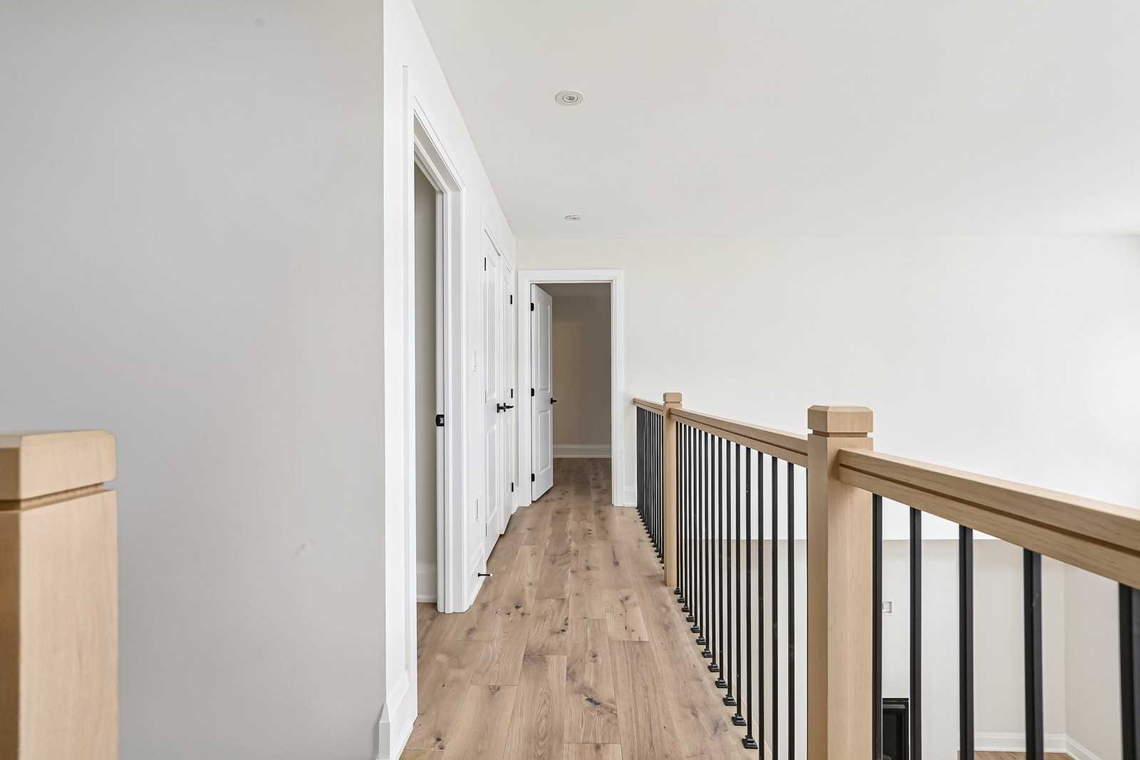 112 Springside Crescent