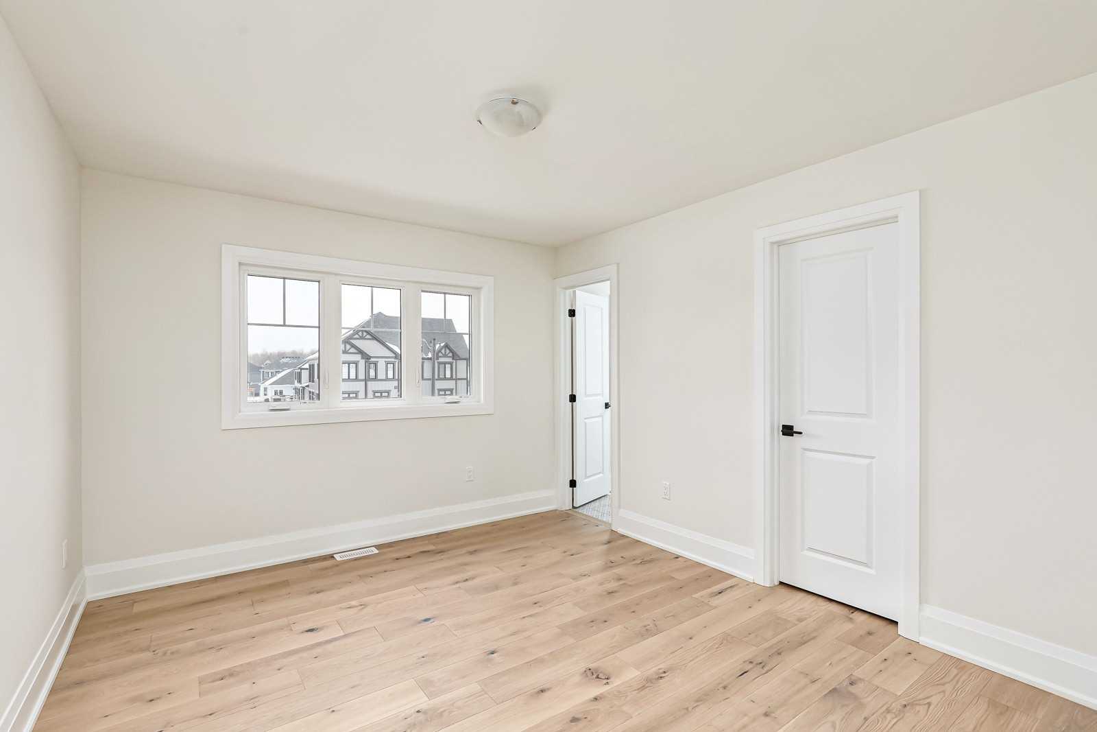 112 Springside Crescent