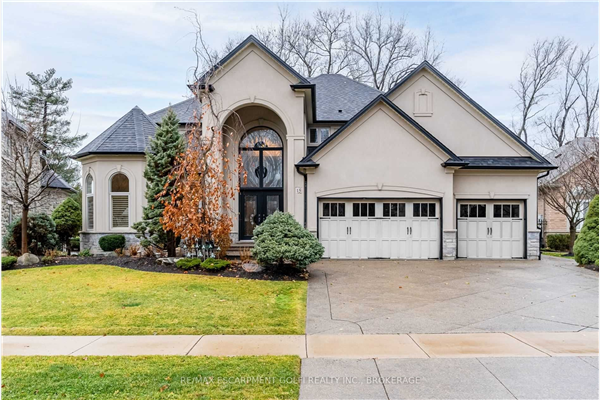 15 Silver Maple Dr, Hamilton