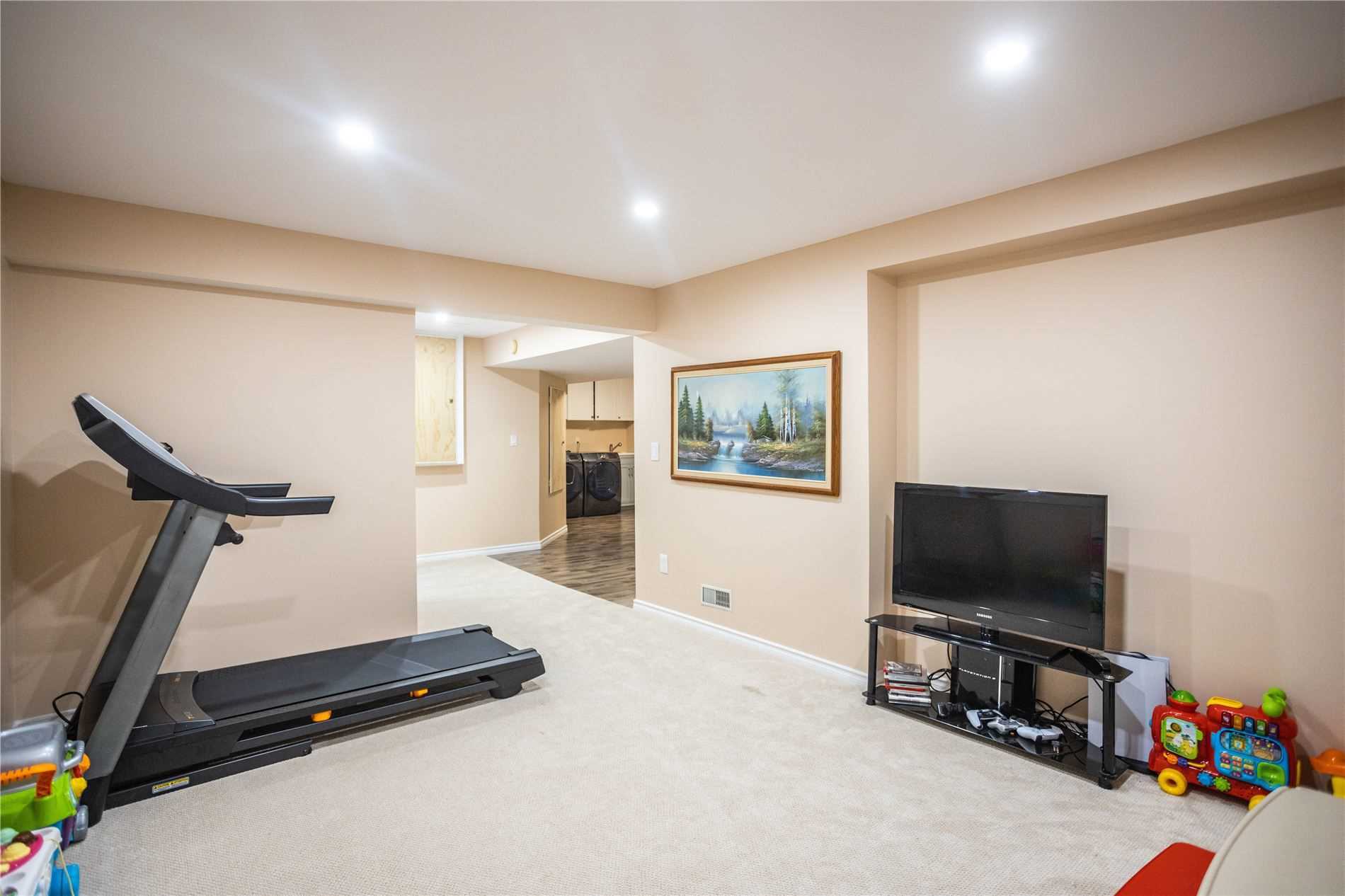 18 Sable Drive