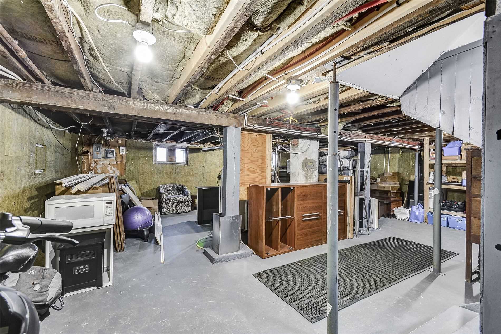 6217 Orchard Ave