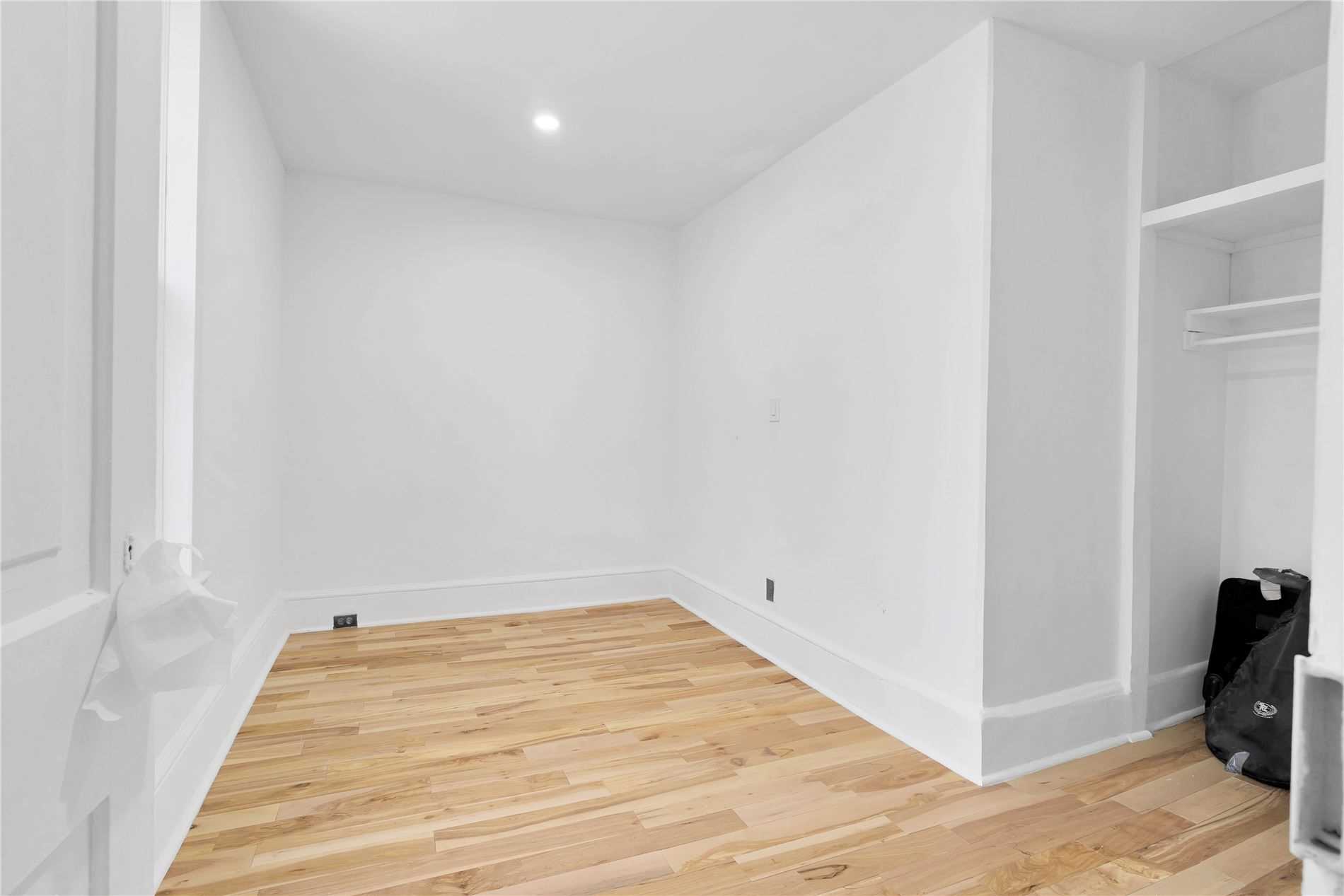 10 Kerr Street