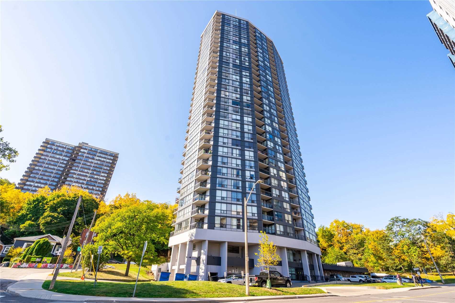 150 Charlton Avenue E, #702