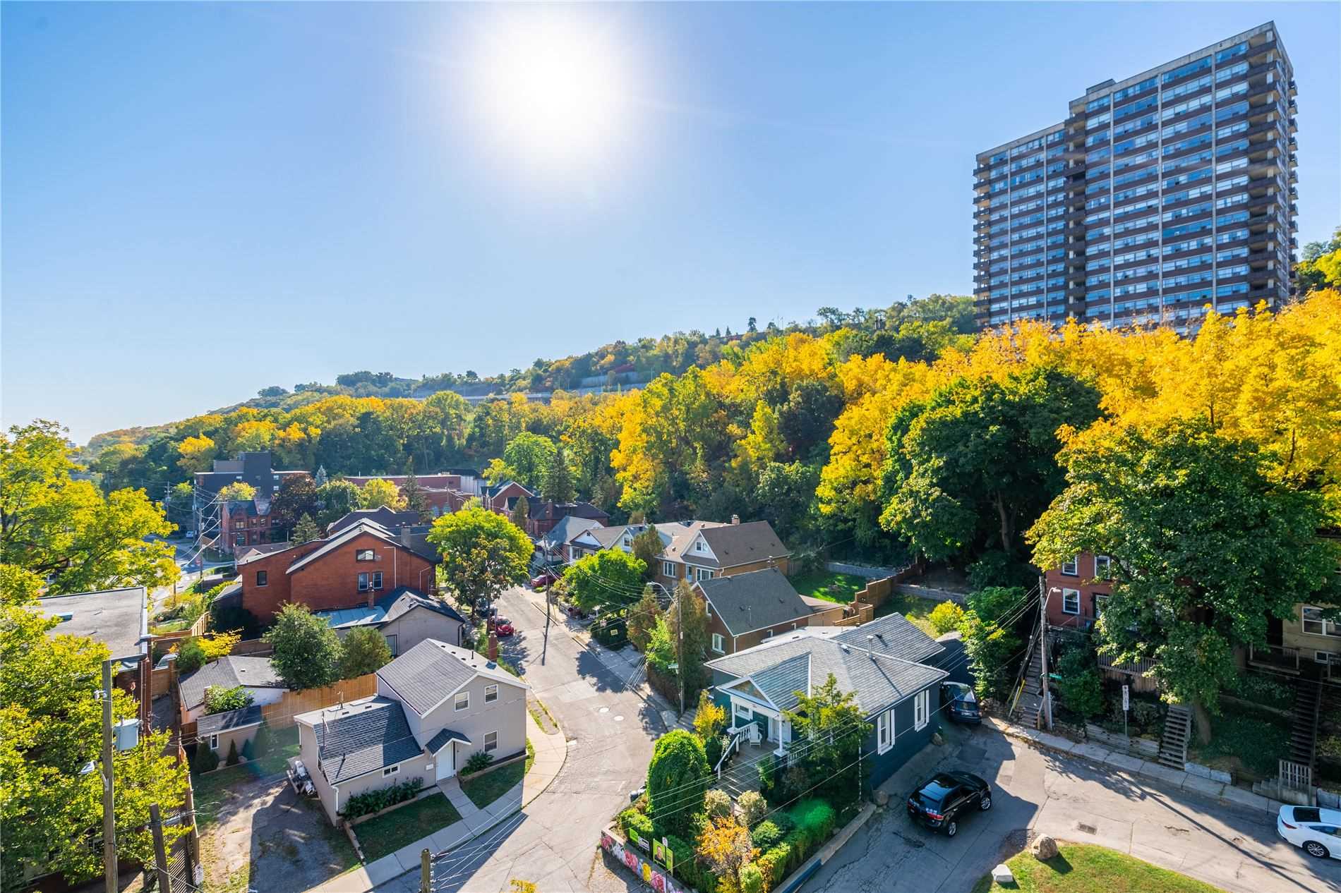 150 Charlton Avenue E, #702