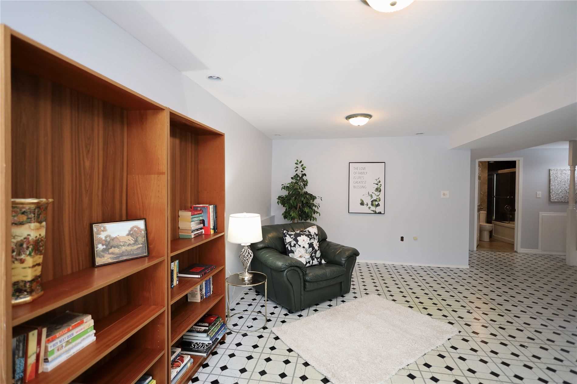 Listing X5854297 - Large Photo # 32