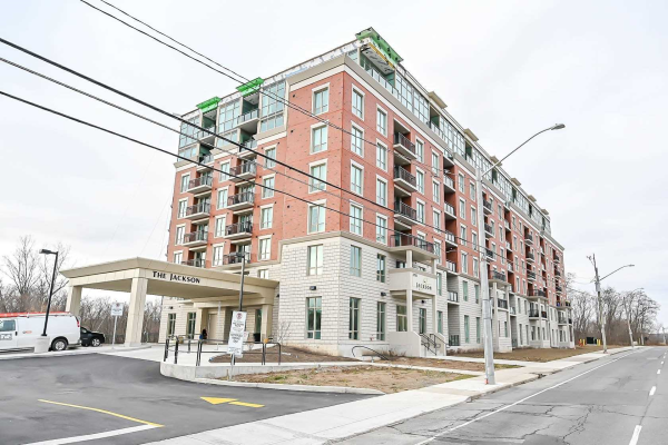2750 King St E, Hamilton