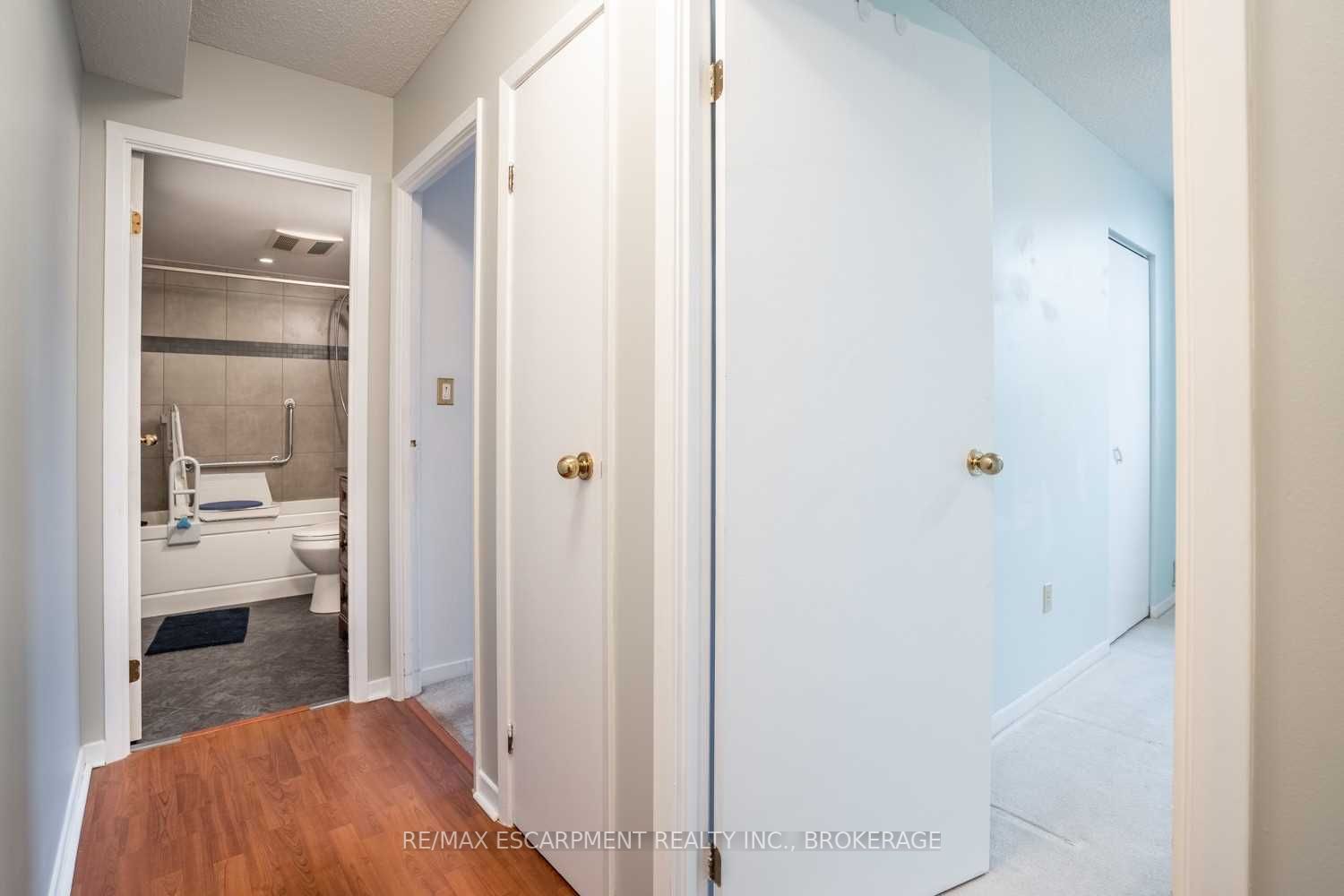 Listing X5855690 - Large Photo # 11