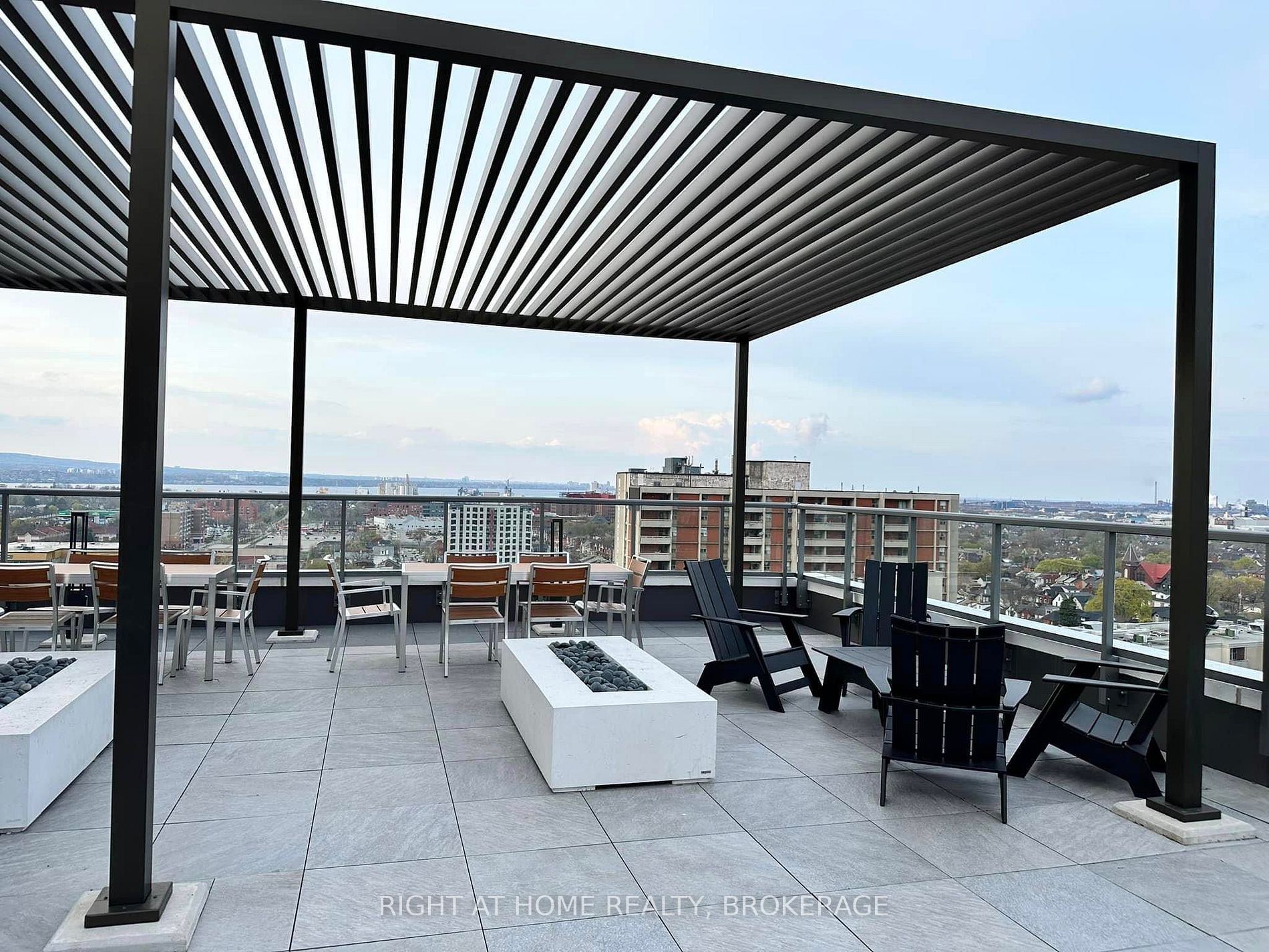 Listing X5856176 - Large Photo # 4
