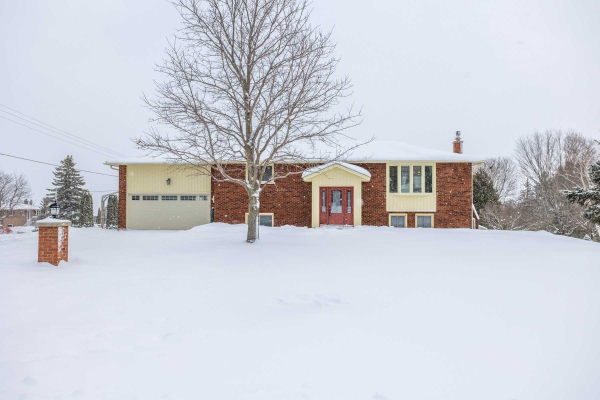 303 Port Colony Rd, Kawartha Lakes