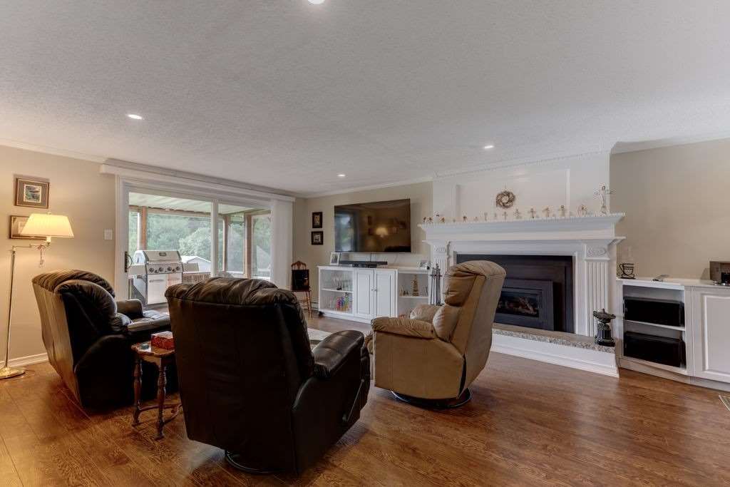 303 Port Colony Rd