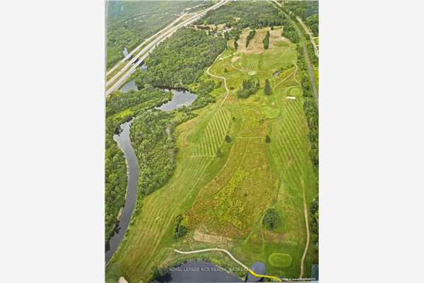 84 Golf Course Rd, Armour
