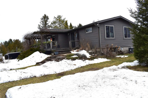 244 Fairbairn Rd, Kawartha Lakes