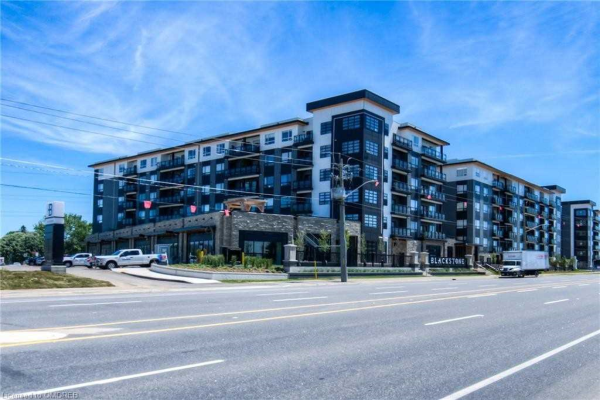 255 Northfield Dr E, Waterloo