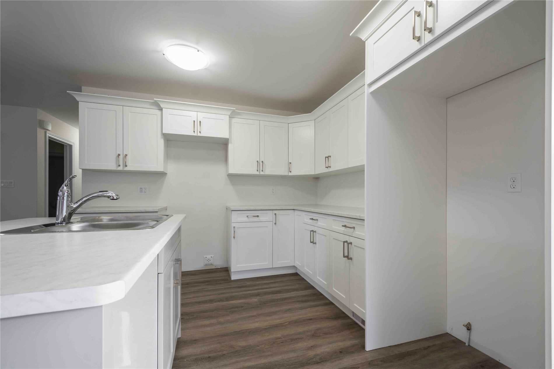 110 Farrington Cres