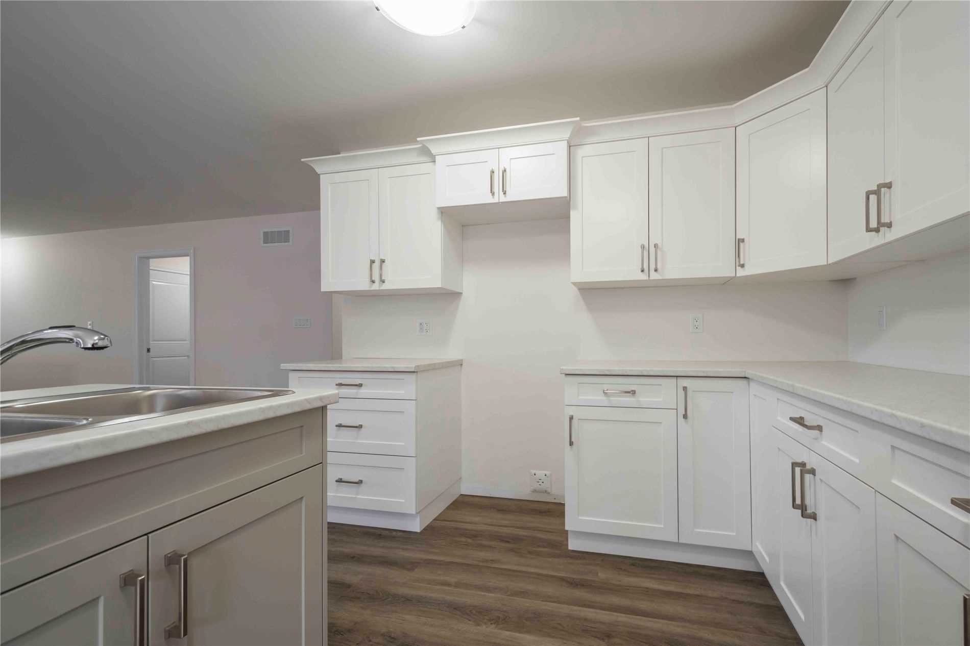110 Farrington Cres