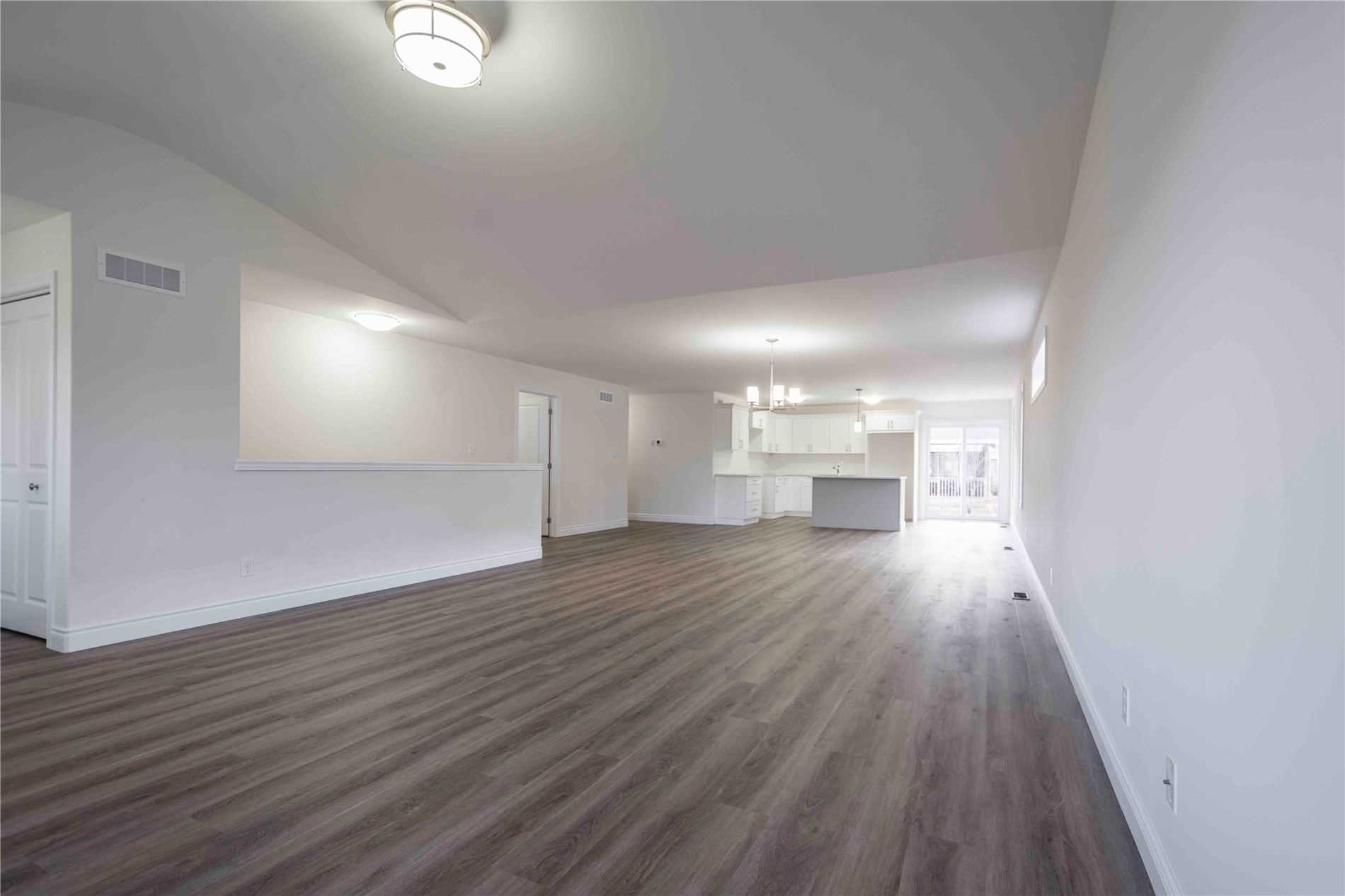 110 Farrington Cres
