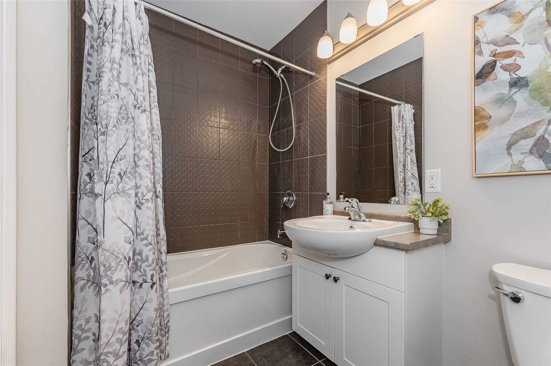 2 Colonial Drive, #102