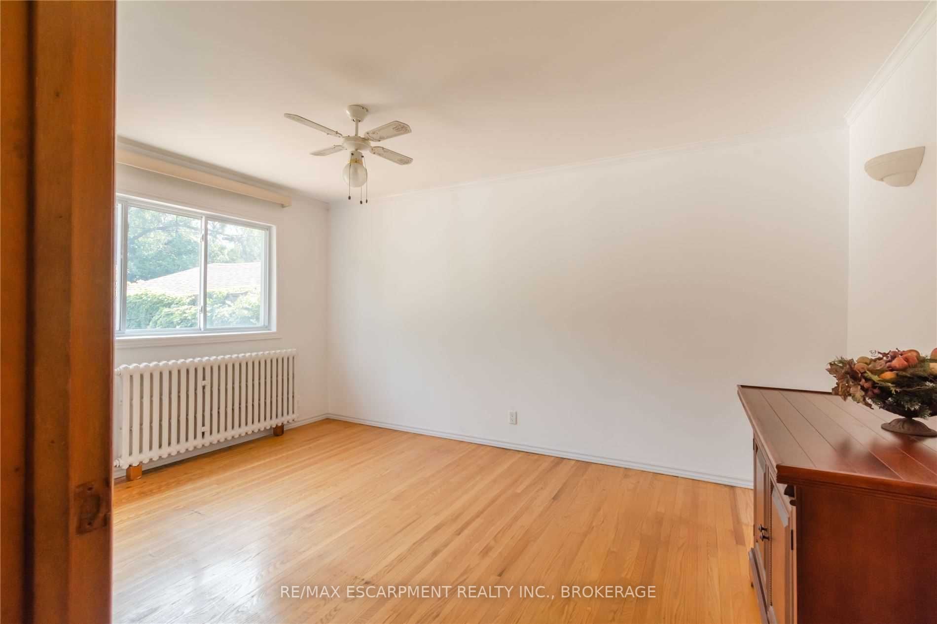 239 Sherman Ave S