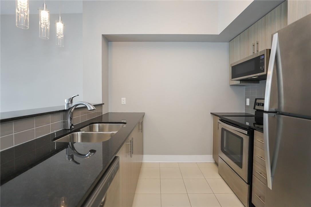 10 Concord Pl, #412