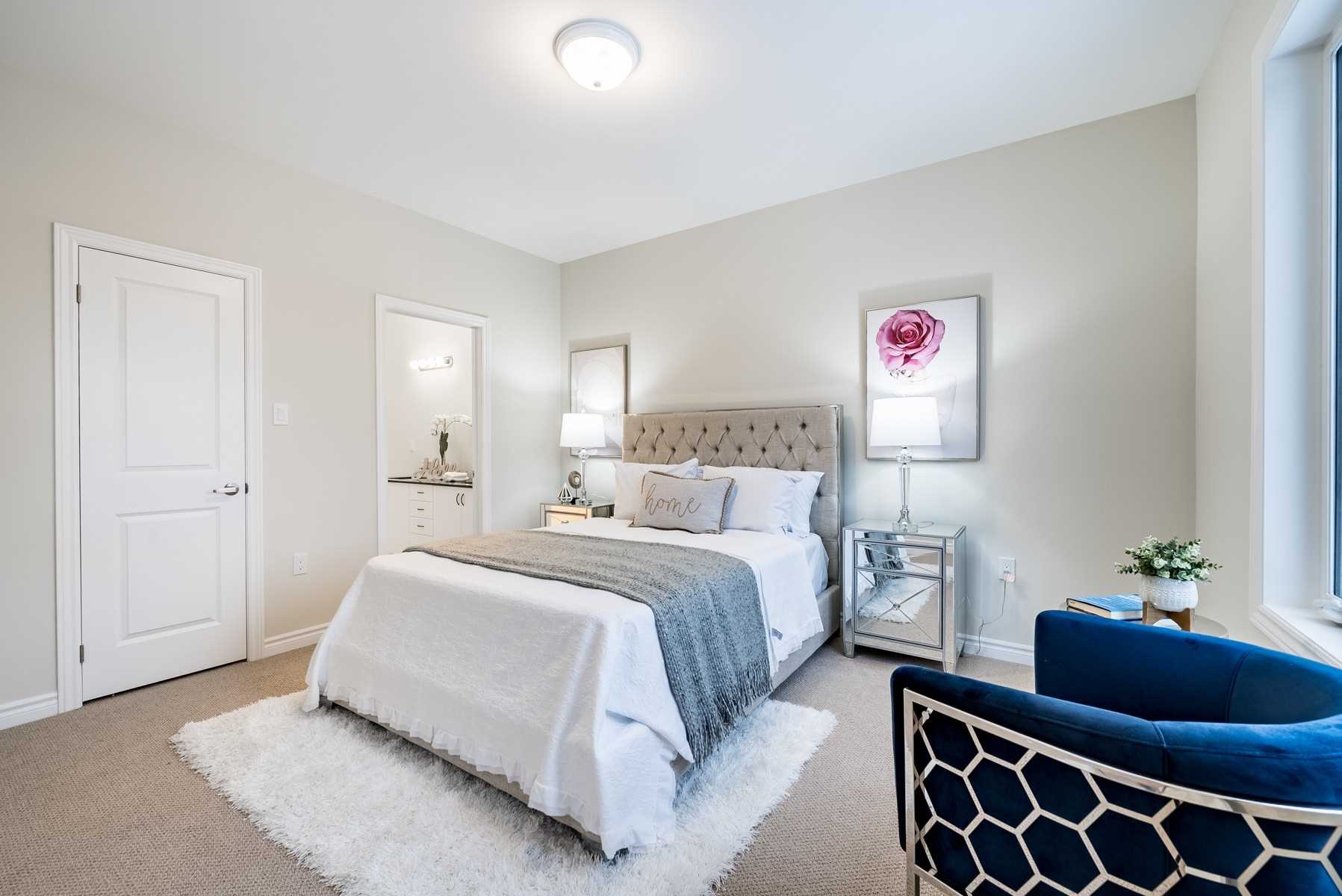 17 Lakewood Cres, #10