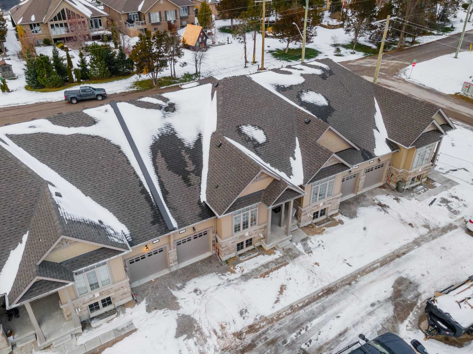 17 Lakewood Cres, #10