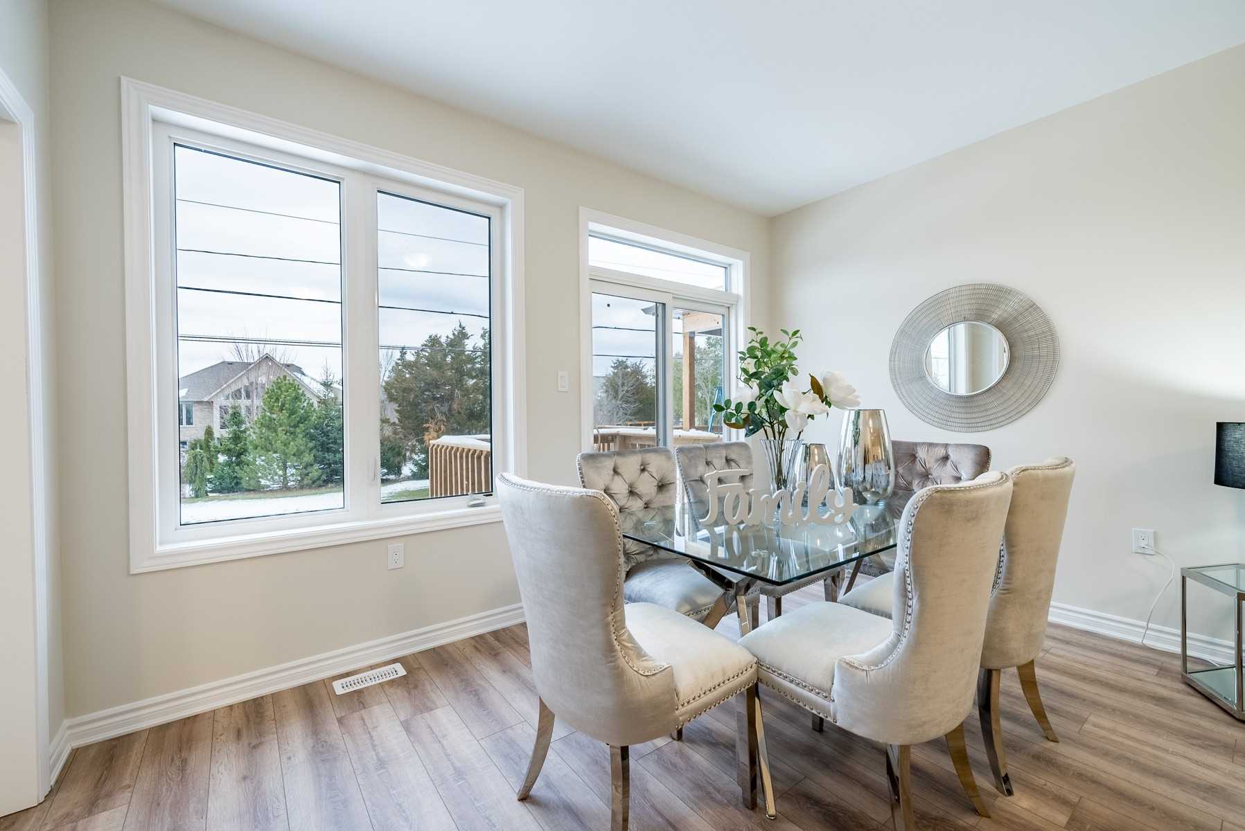 17 Lakewood Cres, #10