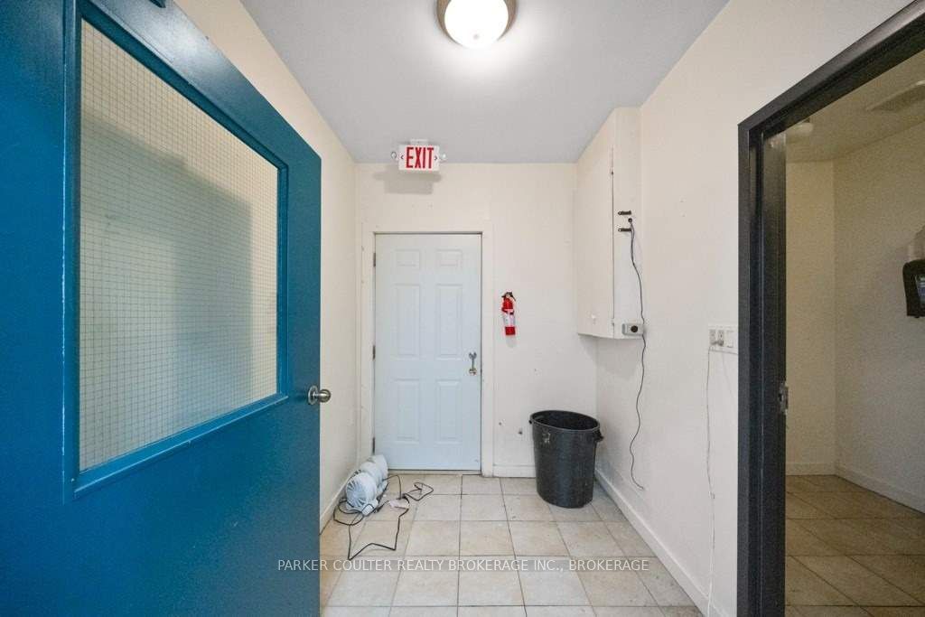 21 High St, #3