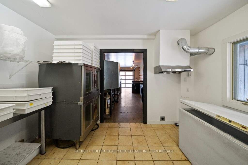 21 High St, #3