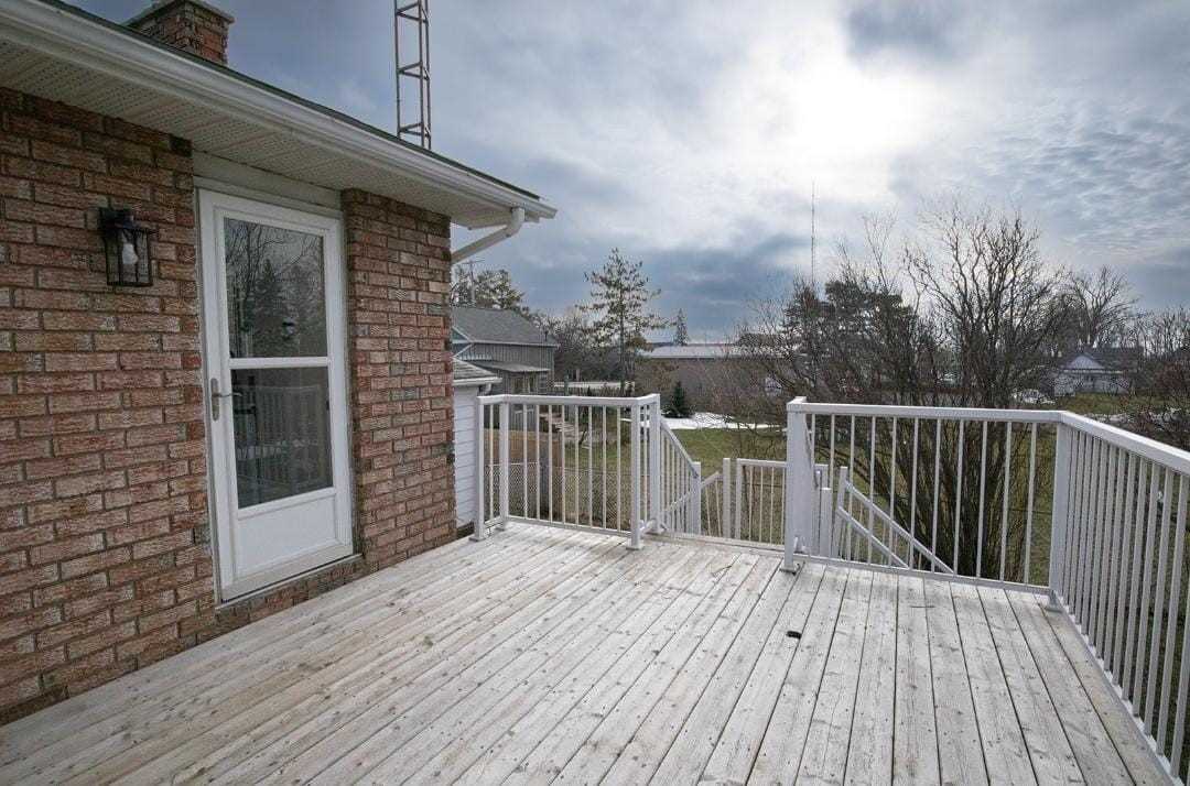 50 Belleville St