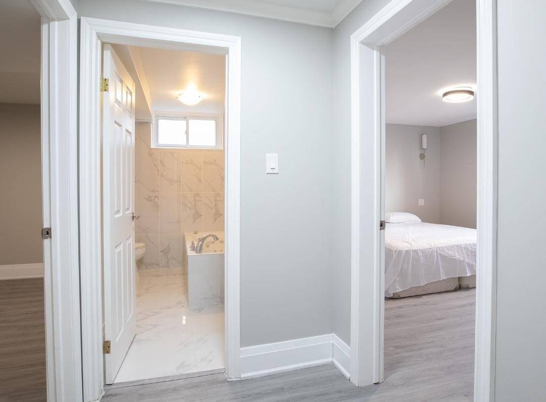 50 Belleville St