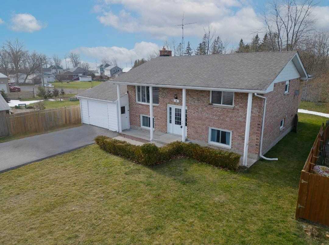 50 Belleville St