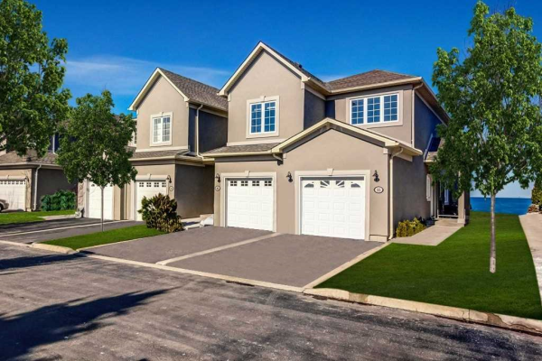 484 Millen Rd, Hamilton