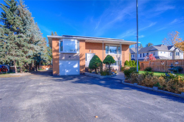 86 Doon Valley Dr, Kitchener