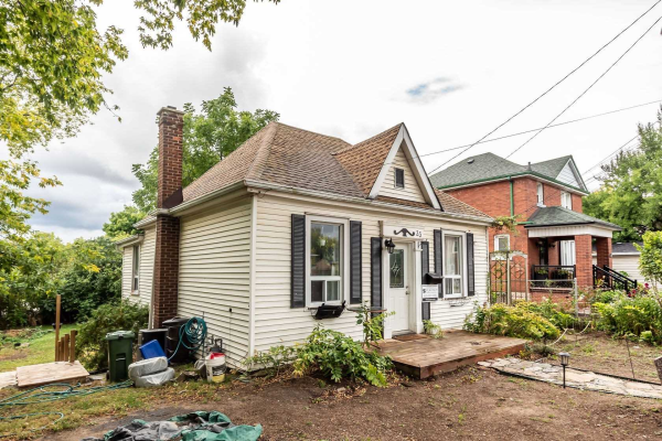 33 Olmstead St, Hamilton