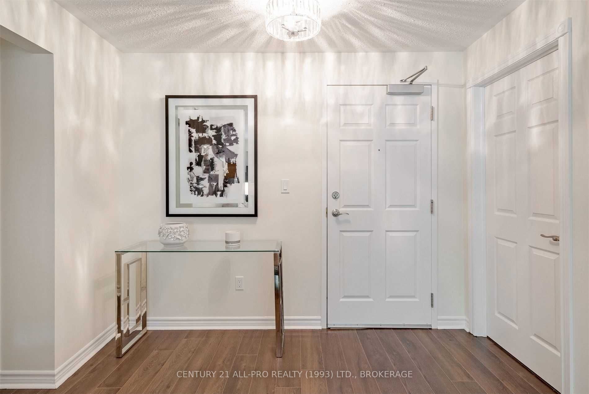 Listing X5868501 - Large Photo # 3