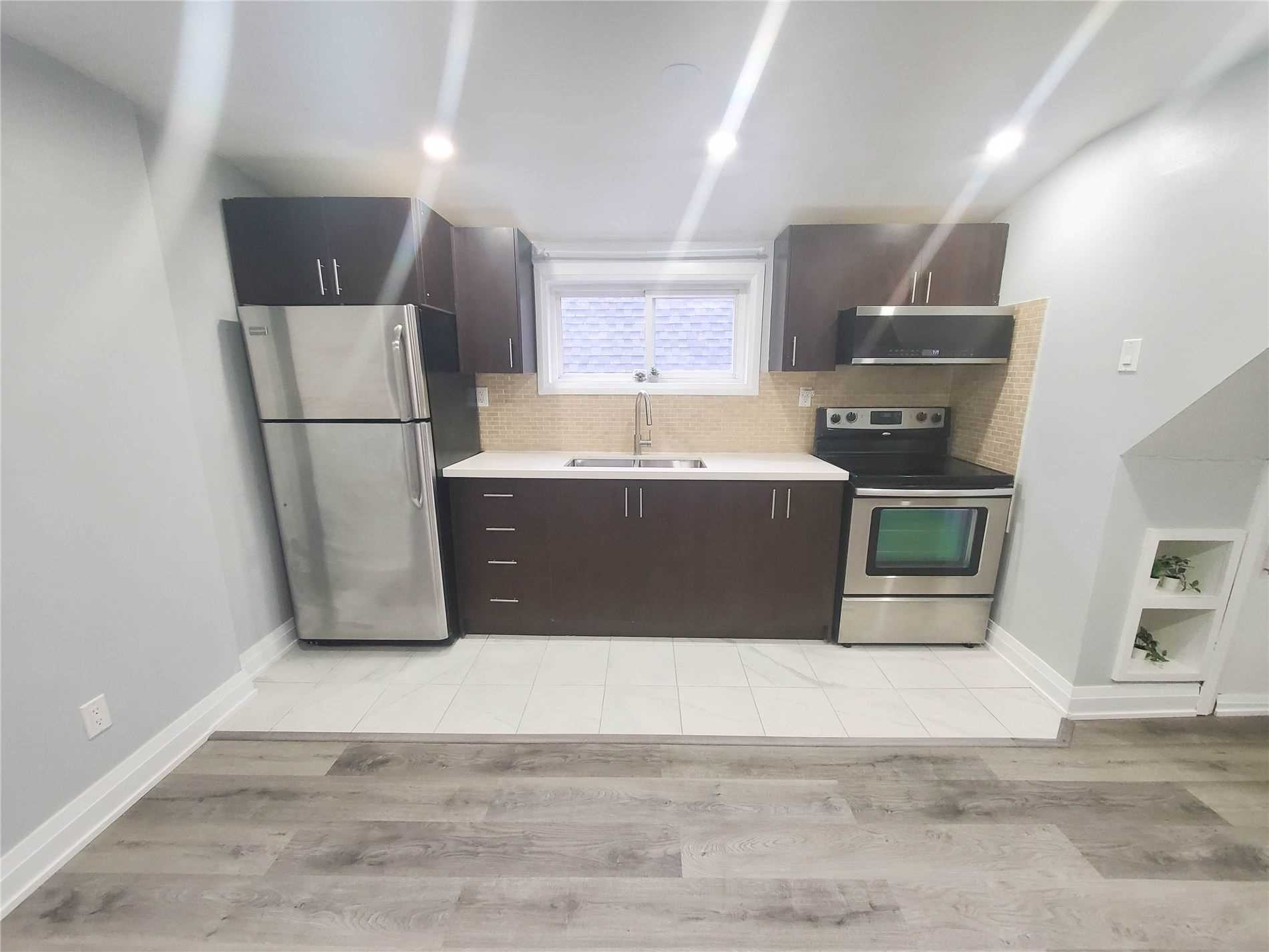 77 Victoria Avenue N, #4