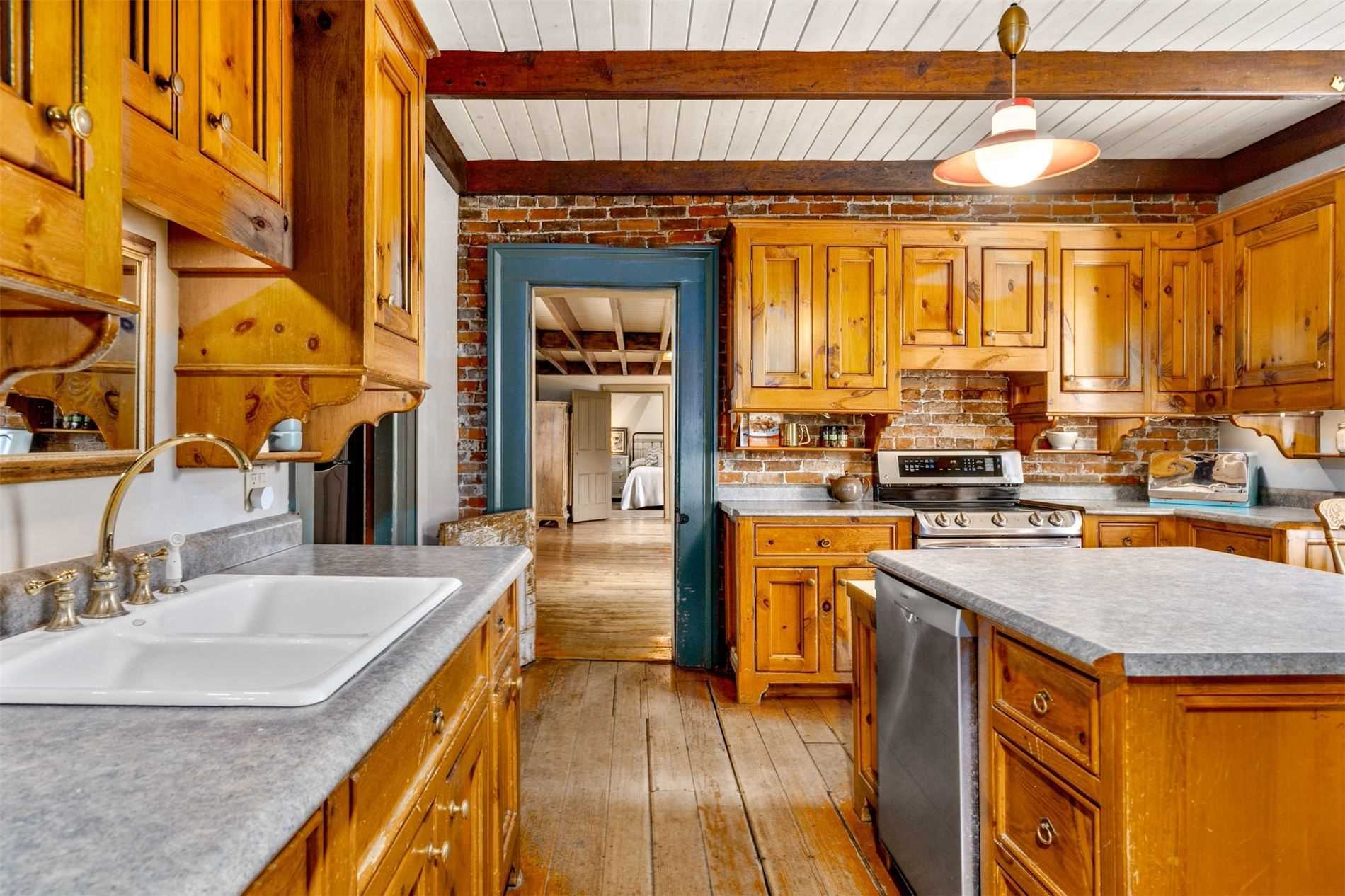 Listing X5869329 - Large Photo # 2