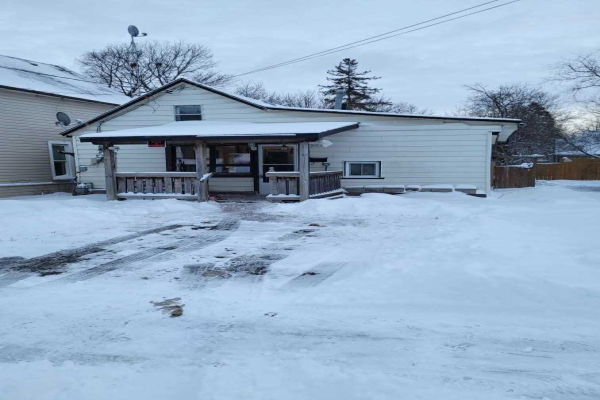 473 Hopkins Ave, Peterborough