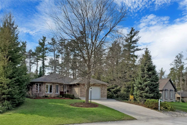 10212 Pineview Crescent Cres, Lambton Shores