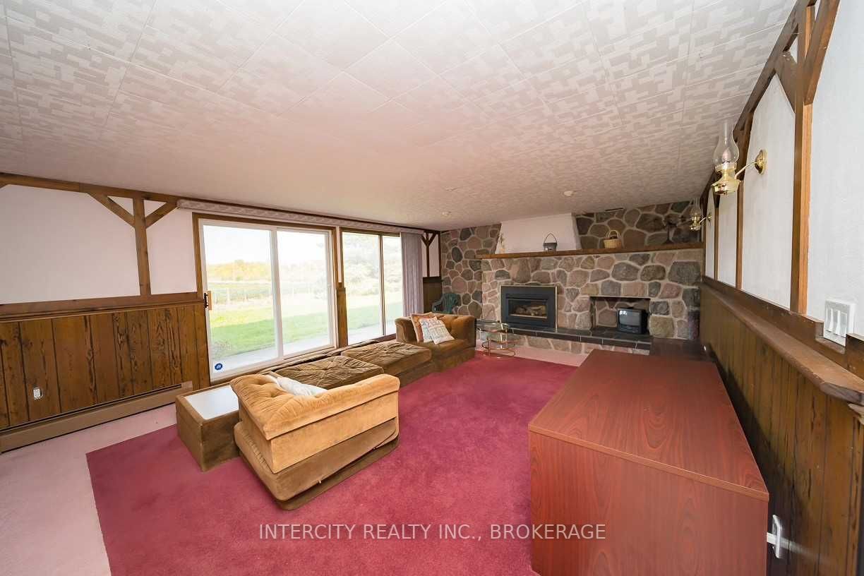 450 Queenston Rd