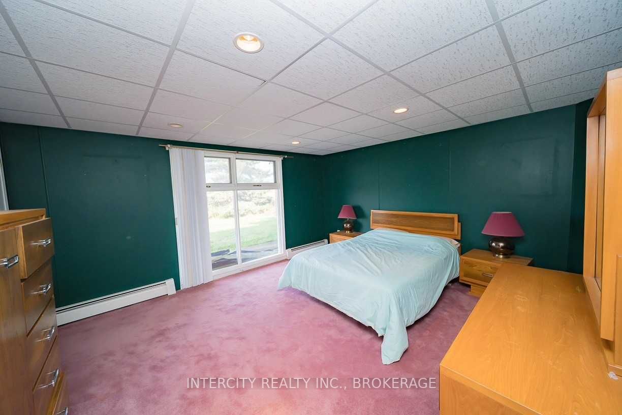 450 Queenston Rd